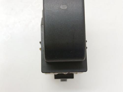 Used Right rear window switch Right rear window switch TOYOTA COROLLA Verso (ZER_, ZZE12_, R1_) 2.2 D-4D (AUR10_, AUR10R) (136 hp) 34058155 34058155