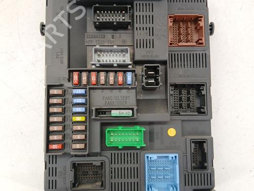 Used Fuse box Fuse box 38107295 38107295