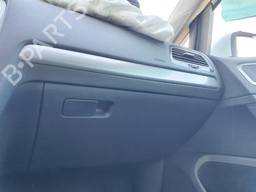 Used Glove box VW GOLF VII (5G1, BQ1, BE1, BE2) [2012-2021]  18945312