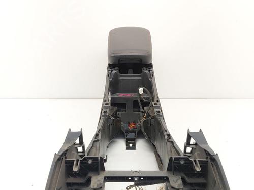 Bracciolo centrale MERCEDES-BENZ CLA Coupe (C117) CLA 220 CDI 4-matic (117.305) (170 hp) 31189804