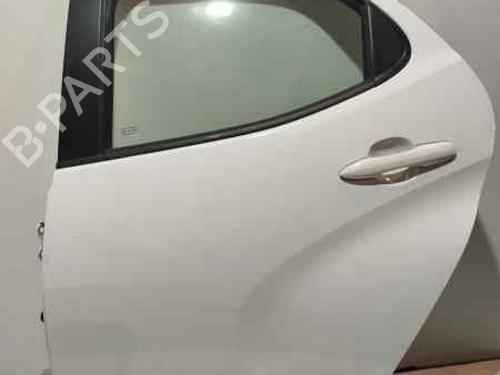 Used Left rear door TOYOTA YARIS (_P21_, _PA1_, _PH1_) 1.5 Hybrid (MXPH10, MXPH11) (116 hp) 22215338