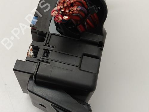 Fuse box OPEL ASTRA K (B16) 1.6 CDTi (68) | BP31810688E1