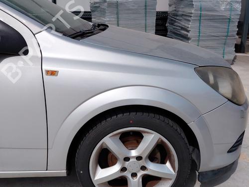 Used Right front fenders Right front fenders OPEL ASTRA H GTC (A04) 1.6 (L08) (105 hp) 33292974 33292974