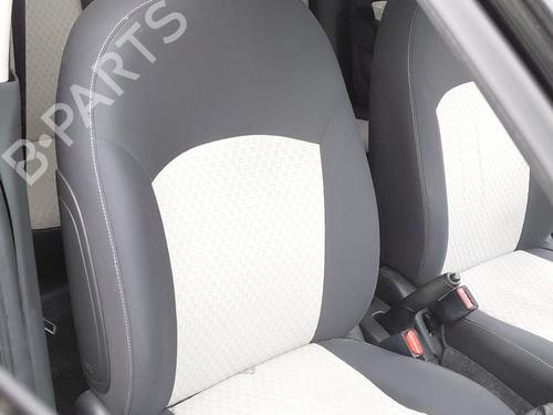Siège avant droit MITSUBISHI MIRAGE / SPACE STAR VI Hatchback (A0_A) 1.2 (A03A) (80 hp) 32134642