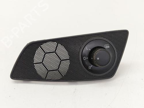 Used Mirror switch Mirror switch SKODA OCTAVIA II (1Z3) 1.6 LPG (102 hp) 33049721 33049721
