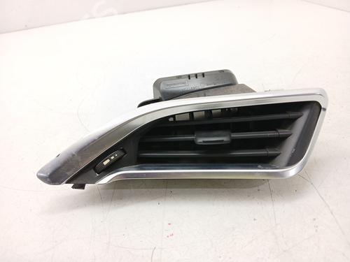 Used Air vent Air vent PEUGEOT 2008 I (CU_) 1.2 VTi (82 hp) 40149724 40149724