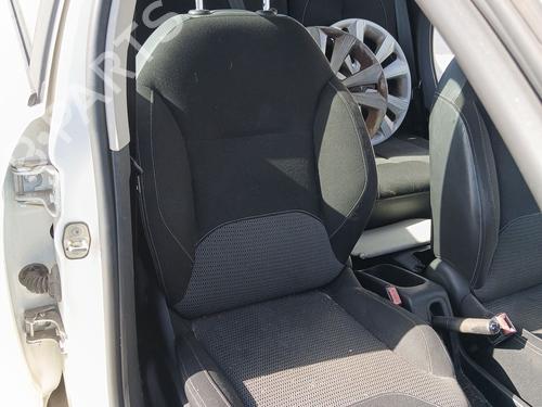 right-front-seat-citroen-c3-ii-sc_-2009-40220458 main image