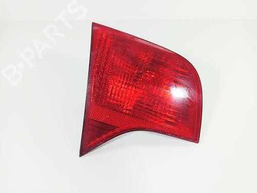Venstre baglygte bagklap AUDI A4 B7 (8EC) 2.0 TDI (170 hp) 15976472