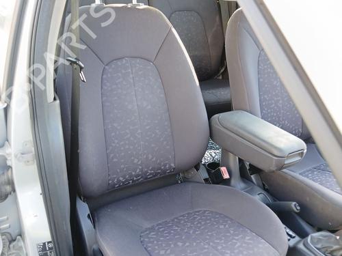 Used Right front seat Right front seat 39140760 39140760