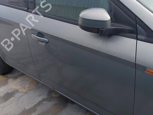 Used Right front door FORD MONDEO IV (BA7) 2.0 TDCi (140 hp) 31290872
