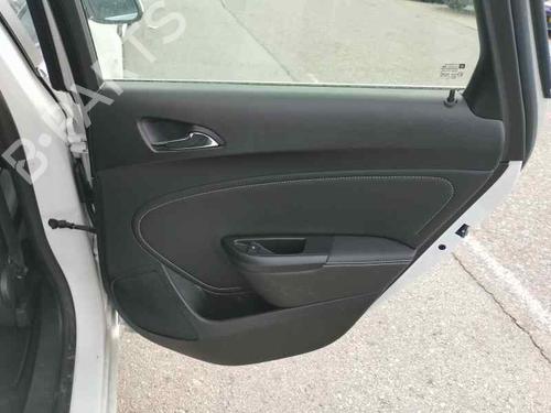 Bageste højre beklædning OPEL ASTRA J (P10) 1.7 CDTI (68) (131 hp) 22650612