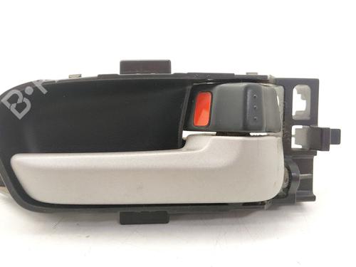 Used Rear right interior door handle SUZUKI GRAND VITARA II (JT, TE, TD) 1.9 DDiS All-wheel Drive (JT419, TD44, JB419WD, JB419XD,... (129 hp) 31995649