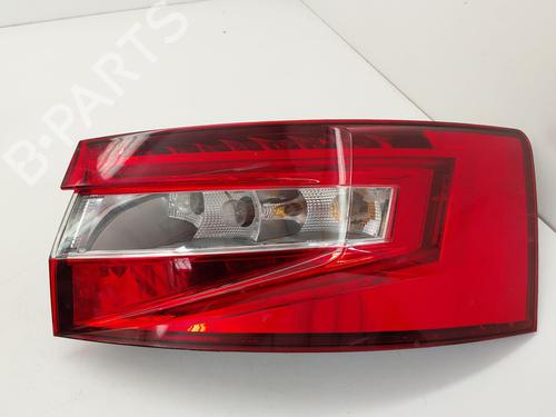 Used Right taillight Right taillight SKODA SUPERB III (3V3) 2.0 TDI (150 hp) 29924331 29924331