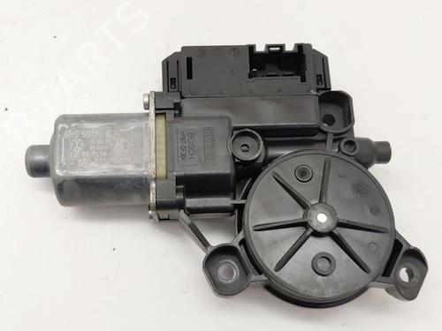 Right rear window motor VW POLO V (6R1, 6C1) 1.4 TDI | BP30906299E22