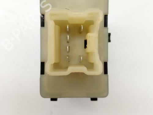 Right front window switch DACIA SANDERO II 1.5 dCi 75 / Blue dCi 75 (B8JW, B8M4, B8AH, B8M7, B8M6) | BP32328942I26