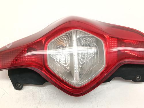right-taillight-dacia-lodgy-js_-2012-32235066 main image