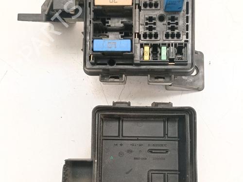 Used Fuse box Fuse box RENAULT MEGANE III Hatchback (BZ0/1_, B3_) 1.5 dCi (BZ09, BZ0D, BZ1W, BZ29, BZ14) (110 hp) 35726207 35726207