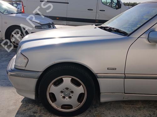 Used Left front fenders Left front fenders MERCEDES-BENZ C-CLASS (W202) C 200 CDI (202.134) (102 hp) 33540441 33540441