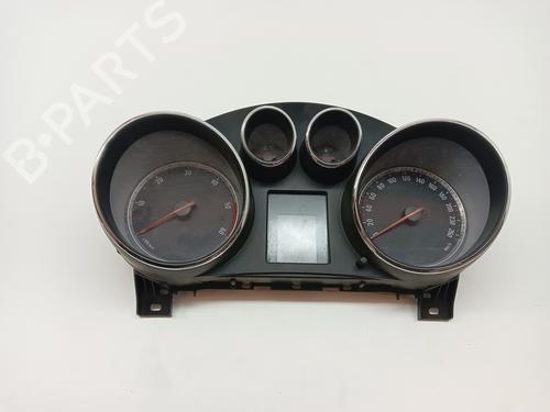 Used Instrument cluster OPEL INSIGNIA A (G09) 2.0 CDTI (68) (131 hp) 15979181