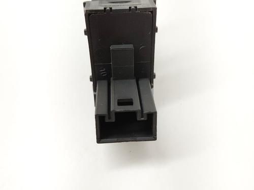 Right rear window switch VW PASSAT B6 (3C2) 2.0 TDI 16V | BP33053684I28 - Image 2