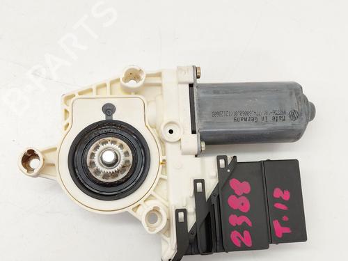 Used Left rear window motor Left rear window motor VW GOLF V (1K1) 1.9 TDI (105 hp) 32507895 32507895