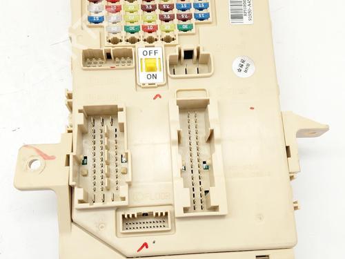 Used Fuse box KIA CARENS IV 1.7 CRDi (116 hp) 31250880