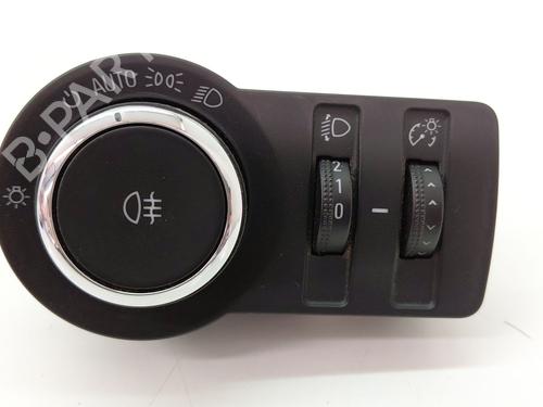 Used Headlight switch OPEL INSIGNIA A (G09) 2.0 CDTI (68) (140 hp) 28489488