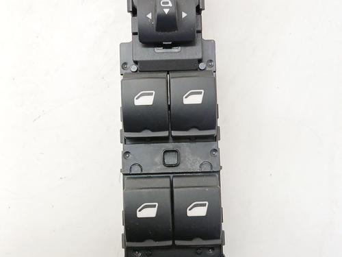 Used Left front window switch Left front window switch OPEL CORSA F (P2JO) 1.2 (68) (101 hp) 33940944 33940944