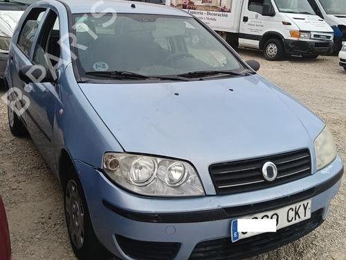 Brugte FIAT PUNTO (188_) 1.2 60 (188.030, .050, .130, .150, .230, .250) 4970942