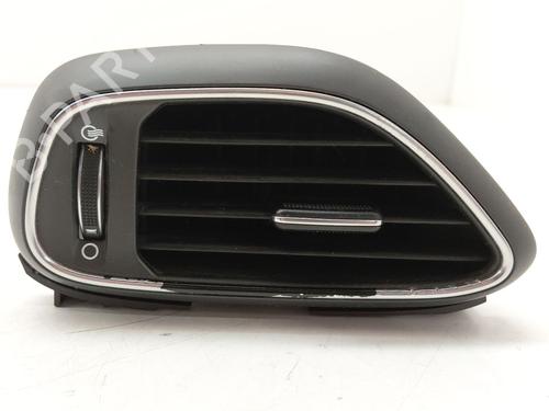 Used Air vent HYUNDAI i30 (PDE, PD, PDEN) 1.4 MPI (100 hp) 31941106