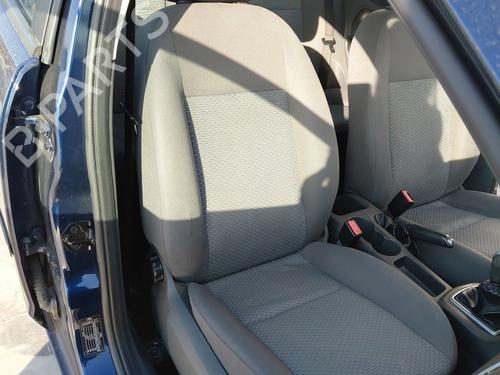 Siège avant droit FORD FOCUS II (DA_, HCP, DP) 1.6 (100 hp) 27460282