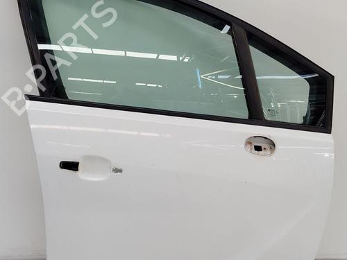 Used Right front door OPEL MERIVA B MPV (S10) 1.3 CDTI (75) (95 hp) 28209564