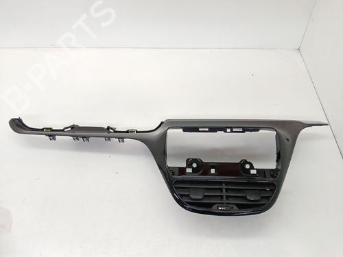 Difusor / Saída de ar Difusor / Saída de ar PEUGEOT 208 I (CA_, CC_) 1.2 PureTech 82 (82 hp) 36140156 36140156