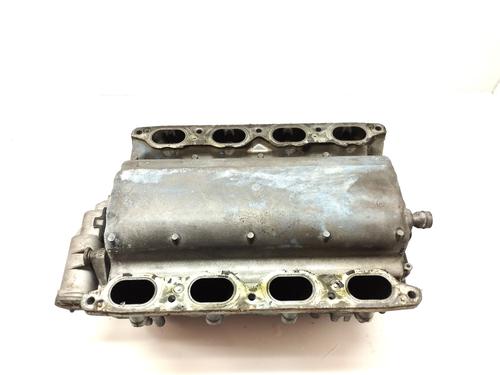 Used Intake manifold BMW 6 Convertible (E64) 645 Ci (333 hp) 17908456