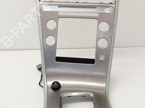 Console centrale VOLVO XC60 I SUV (156) D5 AWD (205 hp) 31926586