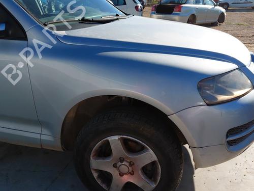 Forskærm Højre VW TOUAREG (7LA, 7L6, 7L7) 2.5 R5 TDI (174 hp) 30614852