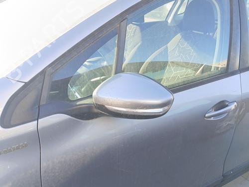 left-front-door-peugeot-2008-i-cu_-2013-38950964 main image