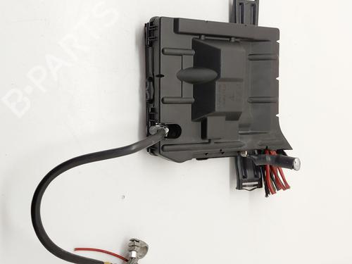Used Fuse box PORSCHE PANAMERA (970) 3.0 D (250 hp) 32505373