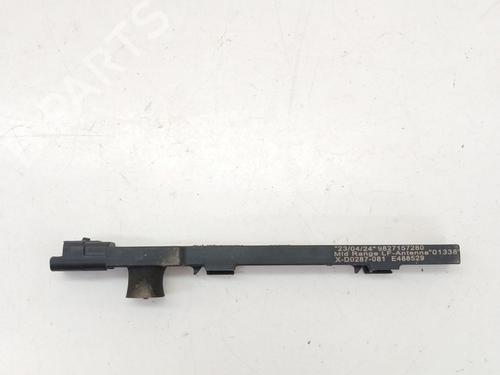 Antena/Base Antena/Base PEUGEOT 3008 II SUV (MC_, MR_, MJ_, M4_) 2.0 BlueHDi 136 (136 hp) 35920303 35920303