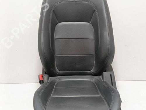 left-front-seat-jaguar-i-pace-x590-2018-36865456 main image
