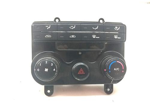 Used Climate control HYUNDAI i30 (FD) 1.4 (109 hp) 18659584