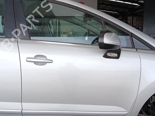 right-front-door-peugeot-5008-0u_-0e_-2009-2010-2011-2012-2013-2014-2015-2016-2017-34280030 main image