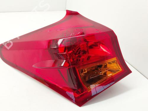 Used Left taillight TOYOTA AURIS (_E18_) 2.0 D-4D (ADE186_, ADE186R) (124 hp) 32121894