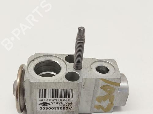 Used Electronic sensor MERCEDES-BENZ E-CLASS Convertible (A238) E 200 (238.442) (184 hp) 30710505