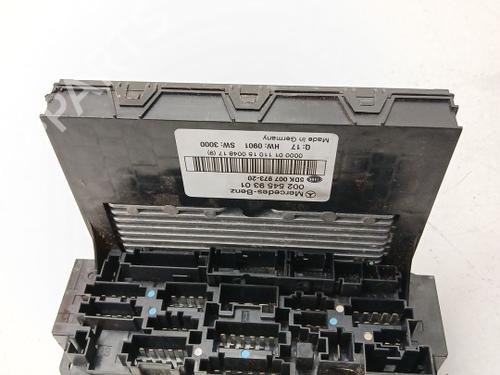 Used Fuse box Fuse box MERCEDES-BENZ C-CLASS (W203) C 220 CDI (203.006, 203.008) (143 hp) 40449510 40449510