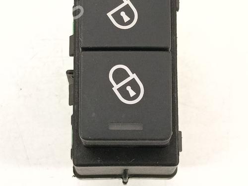 Used Switch Switch 37027113 37027113