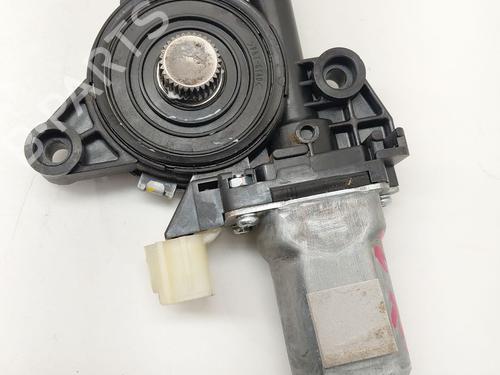 Used Right rear window motor KIA CARENS IV 1.7 CRDi (116 hp) 31250541