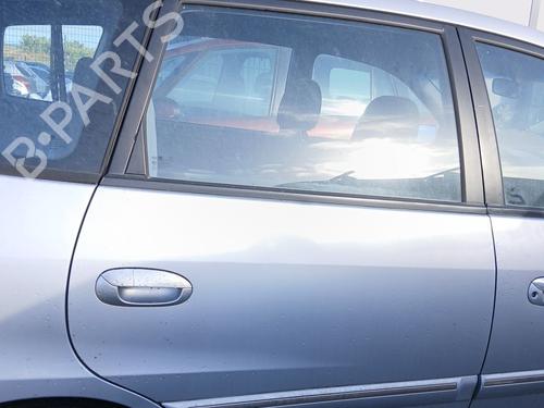 Dør højre bagtil Dør højre bagtil KIA CARENS I MPV (FC, FJ) 2.0 CRDi (140 hp) 35728267 35728267