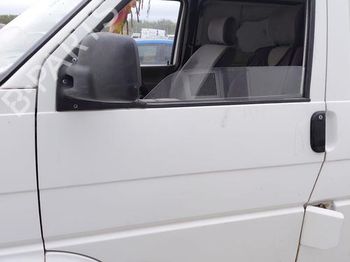 Used Left front door Left front door VW TRANSPORTER T4 Van (70A, 70H, 7DA, 7DH) 1.9 TD (68 hp) 32759889 32759889