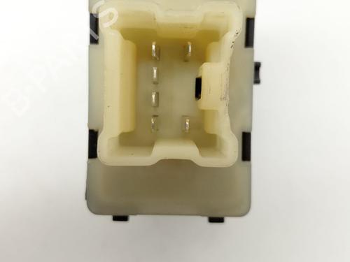 Left front window switch DACIA SANDERO II 1.5 dCi 75 / Blue dCi 75 (B8JW, B8M4, B8AH, B8M7, B8M6) | BP32328943I27